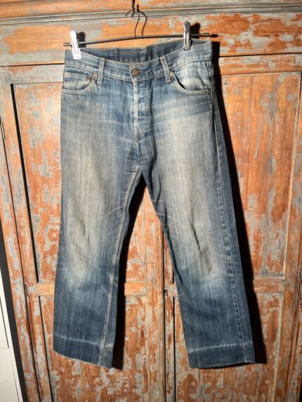 Levis